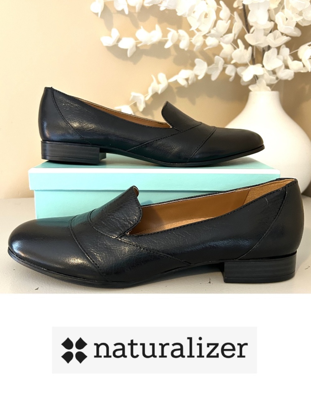Like New! Naturalizer N5Contour Fit Coretta Black Leather Low Heel Loafer Size 7